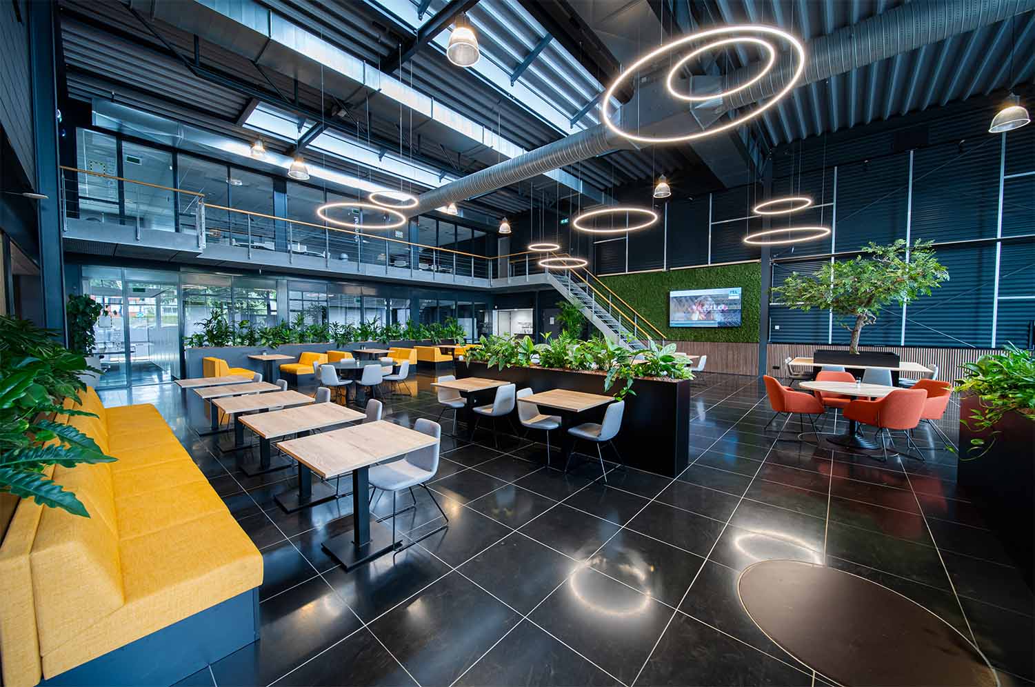 Ringverlichting kantoorpand