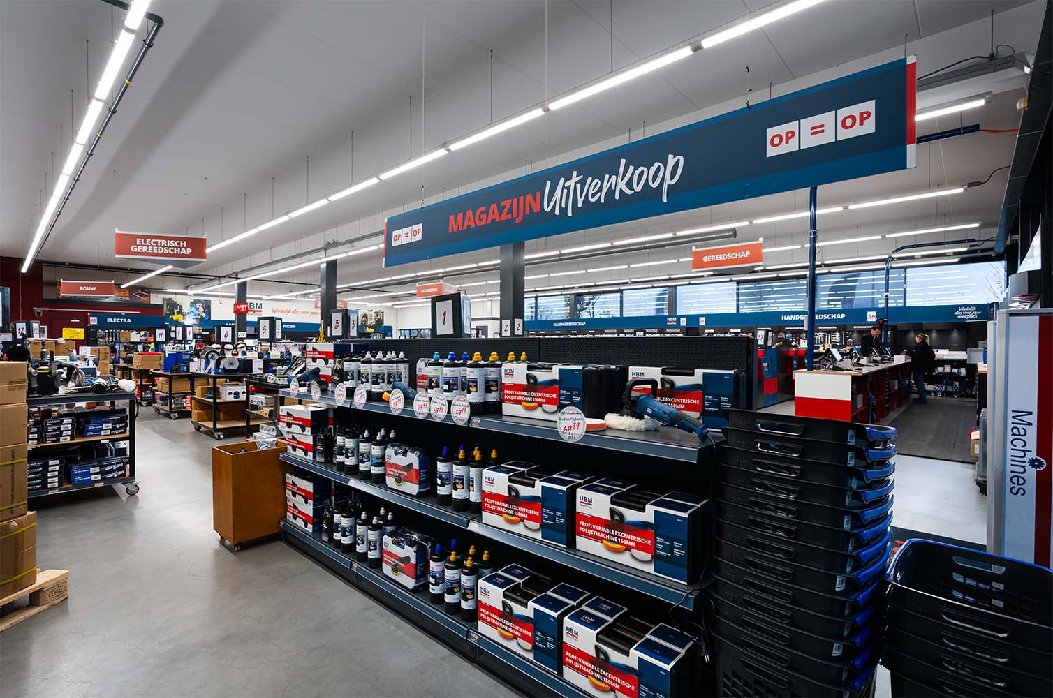 HBM Machines LED showroom