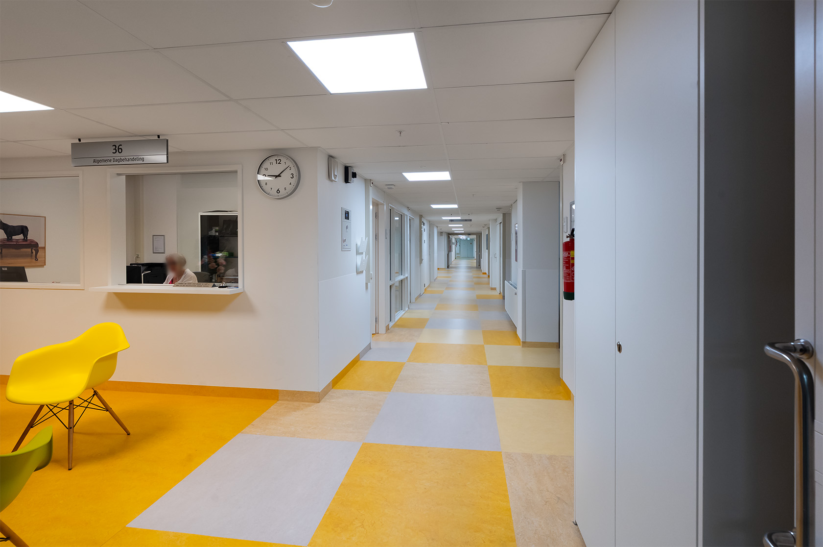 Verlichting gang ziekenhuis