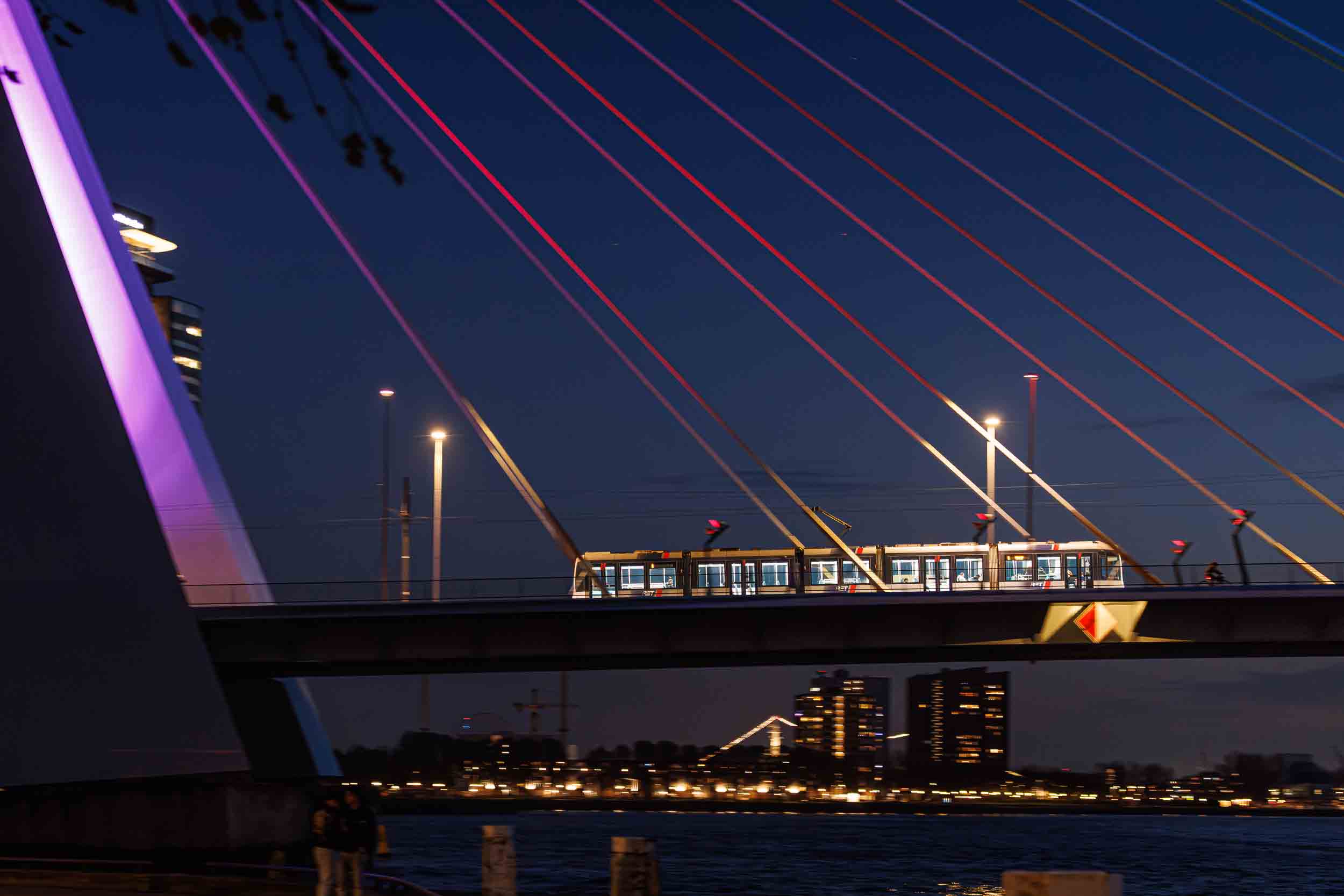 LED RET tram