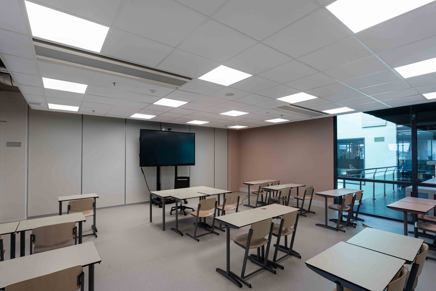 LED in schoolgebouw